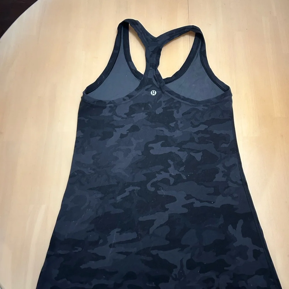 Lululemon tank top - Picture 4 of 4
